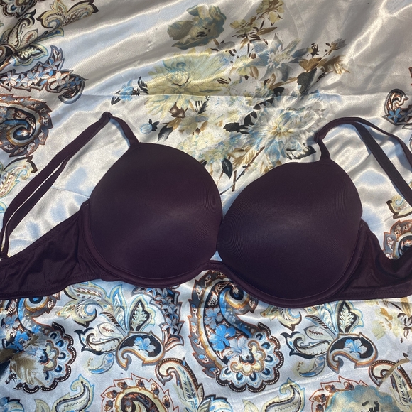 VS VICTORIA'S SECRET 34C BRA - Picture 1 of 2